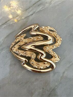 Vintage Trifari Multi-Textured Free-Form Pin Brooch